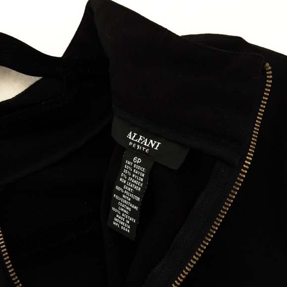 Mod Minimalist Sheath Dress - Picture 5 of 6